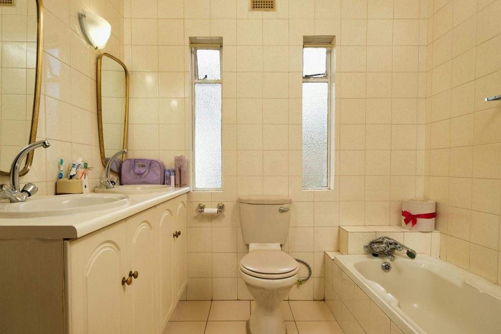 Baño en mal estado denunciar