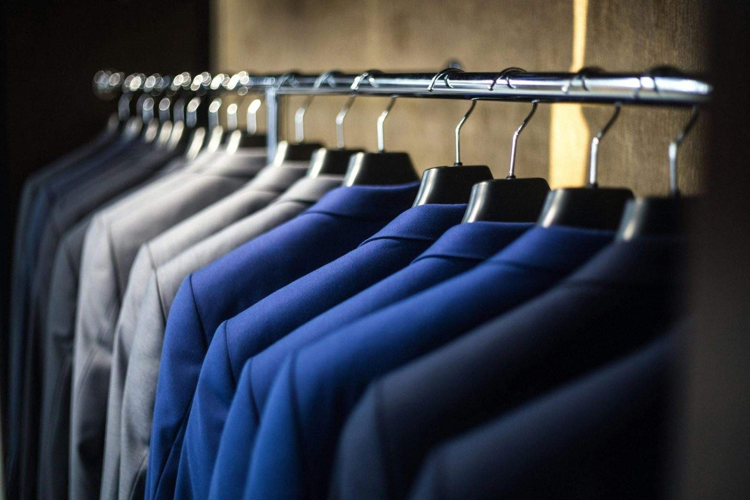 Imagen de un proveedor de ropa que vende a tiendas online en España