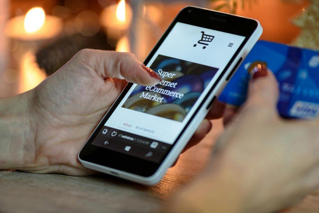 Montar una tienda online para vender móviles, sin gastar dinero, completamente gratis.