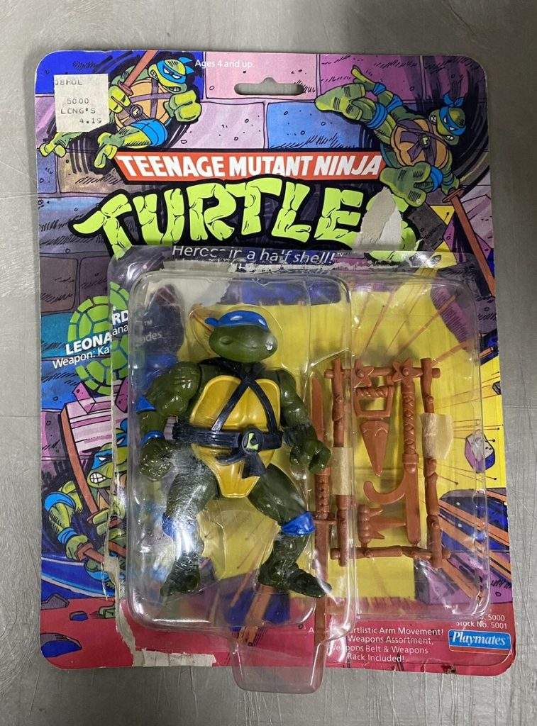 42. Figura de acción de Teenage Mutant Ninja Turtles Leonardo (1988)